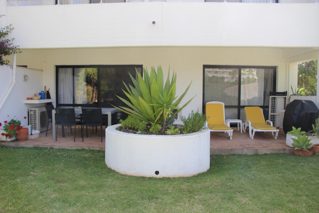By The Beach Almancil Exterior foto